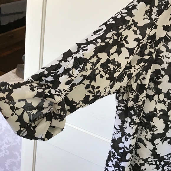 AVA & VIV Floral Tunic Blouse Split V Neck Roll Tab Sleeve Women’s Plus Size 2X - Picture 5 of 16